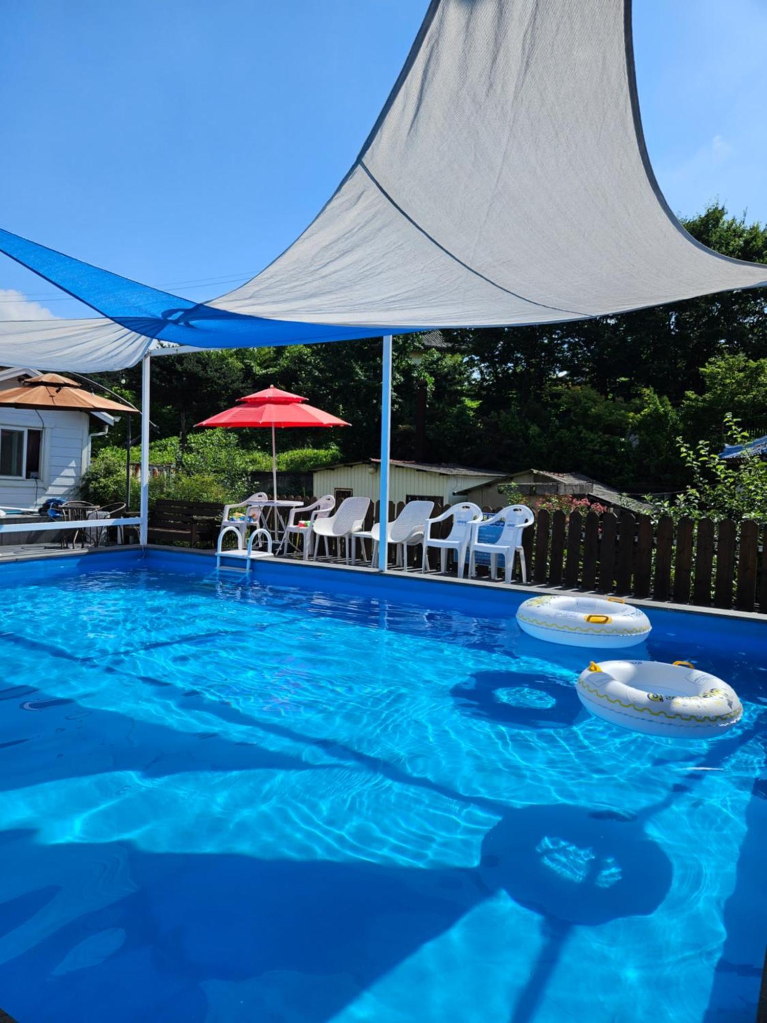 Tinkerbell Pension Кёнджу Номер фото